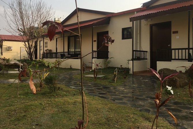 Pokhara: Stay in Cottage With Day Hike to World Peace Stupa