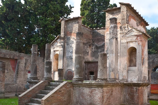 Pompeii Guided Walking Tour With Ticket - Meeting and Pickup Details