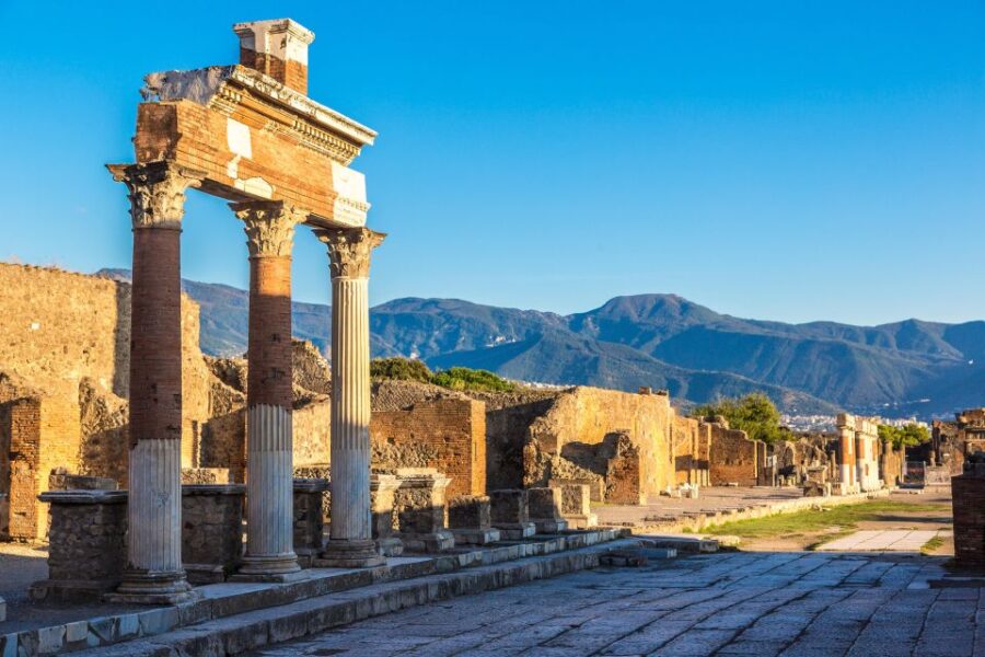 Pompeii Skip the Line Ticket+Transfer From Naples