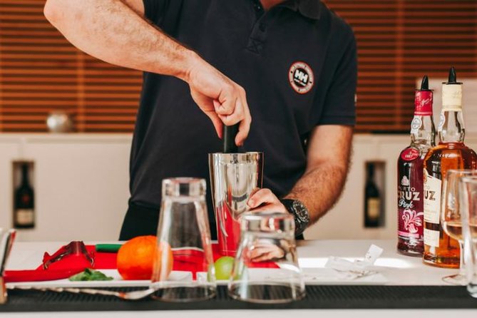 Port Wine Cocktails Workshop at Espaço Porto Cruz, Vila Nova De Gaia, Portugal - Workshop Overview