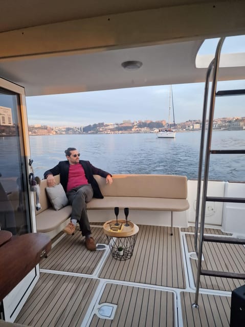 Porto: Douro River Cruise / Welcome Drink/With Sunset Option