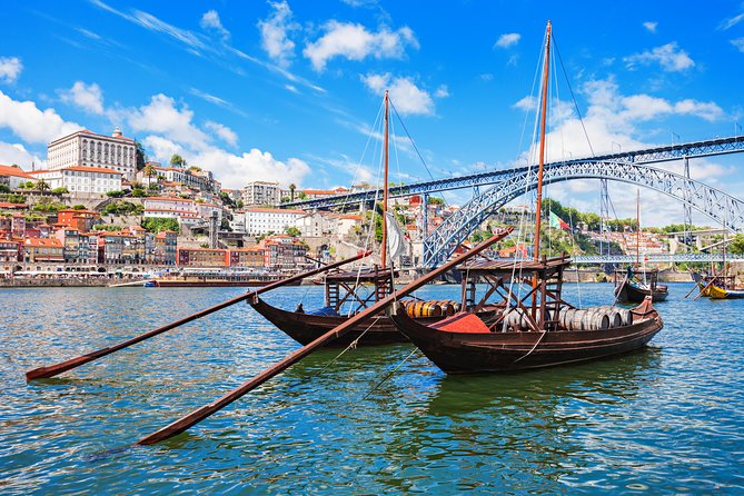 Porto: Full Day City Tour Including Lunch - Local Cuisine and Wine