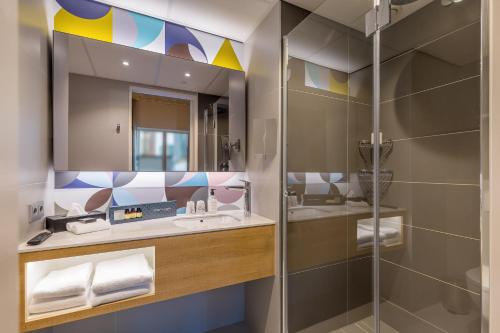 Postillion Hotel WTC Rotterdam - Hotel Overview