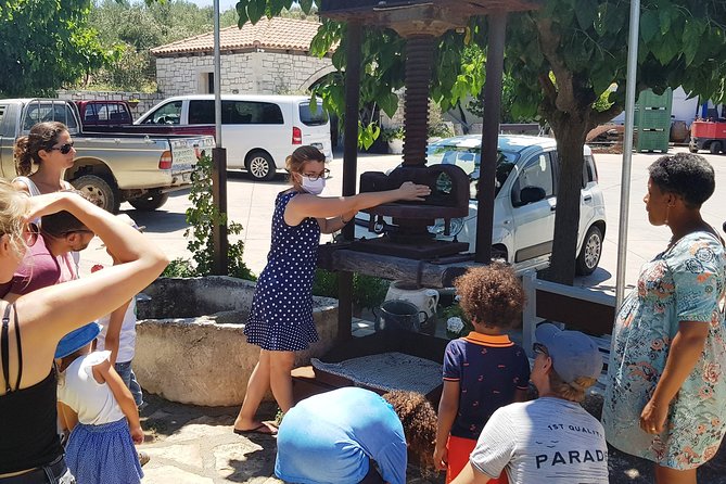 Pottery – Honey & Olive Oil Experience