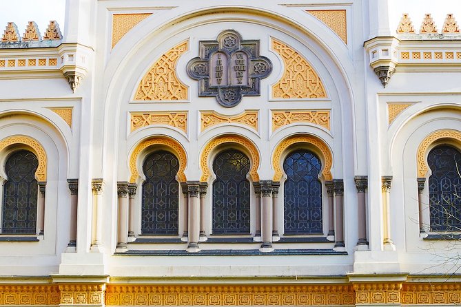Pragues Jewish Quarter: A Self-Guided Audio Tour