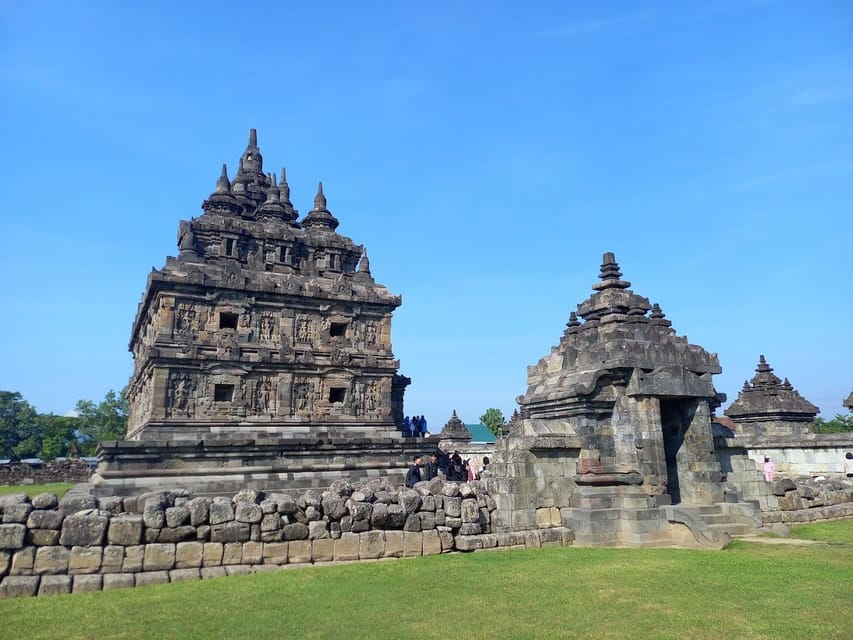 Prambanan, Hidden Temple, & Ramayana Ballet Perfomance