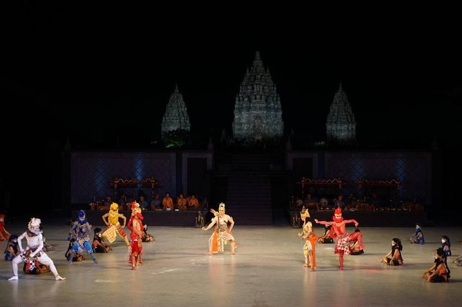 Prambanan Temple (Sunset) – Ramayana / Roro Jonggrang Ballet