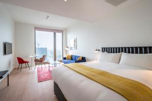 PREMIER SUITES Amsterdam - Property Overview