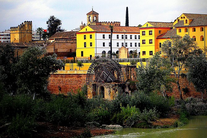 Private 3-Hour Walking Tour of Cordoba With Official Tour Guide - Tour Overview