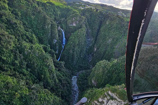 Private 45-Minute Helicopter Tour Across Puerto Rico