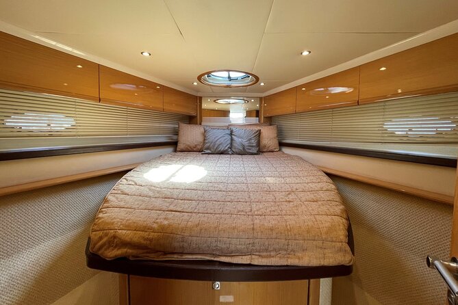 Private 4h Half-Day Luxury Boat Trip From Puerto Banus, Marbella