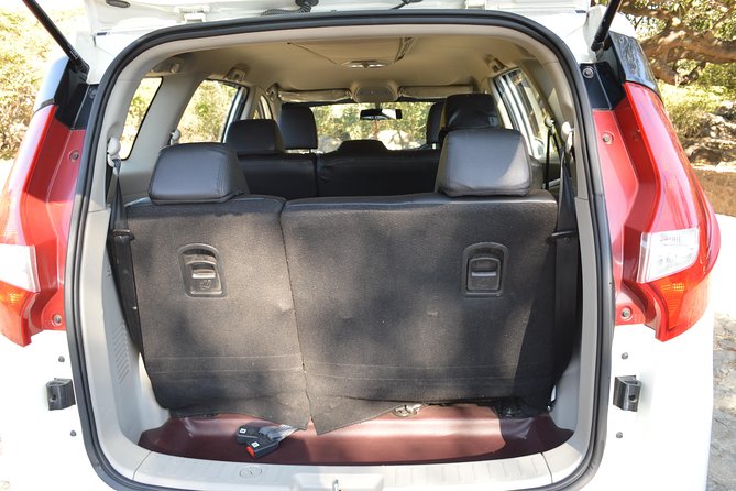 Private A/c Transfer Udaipur To Mount Abu ( 6 Seat A/c Suv )