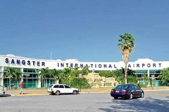 Private Arrival or Departure Transfer: Norman Manley Airport to Montego Bay