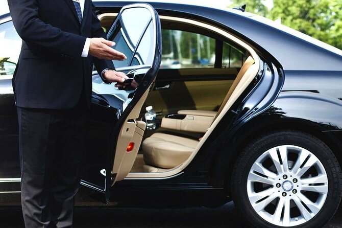 Private Arrival Transfer: Beirut International Airport to Hotel
