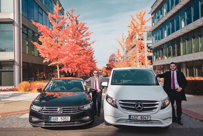 Private ARRIVAL Transfer by MINIVAN Mercedes Vito 8+1pax