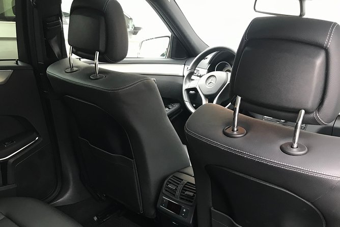 Private Arrival Transfer: From Zurich Airport to Sankt-Moritz