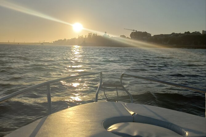 Private Boat Tour on the Douro River at Sunset - Boat Features and Inclusions