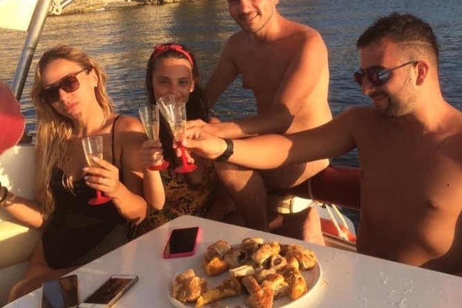 Private Boat Tour With Prosecco