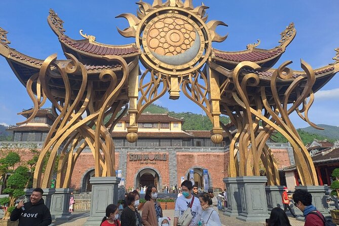 Private Car and Cable Car Ticket to the Ba Na Hills and Golden Bridge - Experience and Attractions