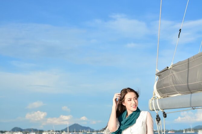 Private Catamaran Yacht to Maiton and Coral With Sunset Cruise
