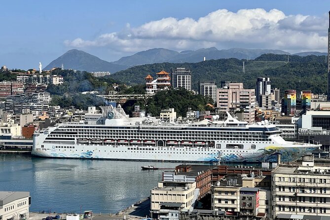 Private Cruise Tour From Keelung: Trip to Taipei - Itinerary Details