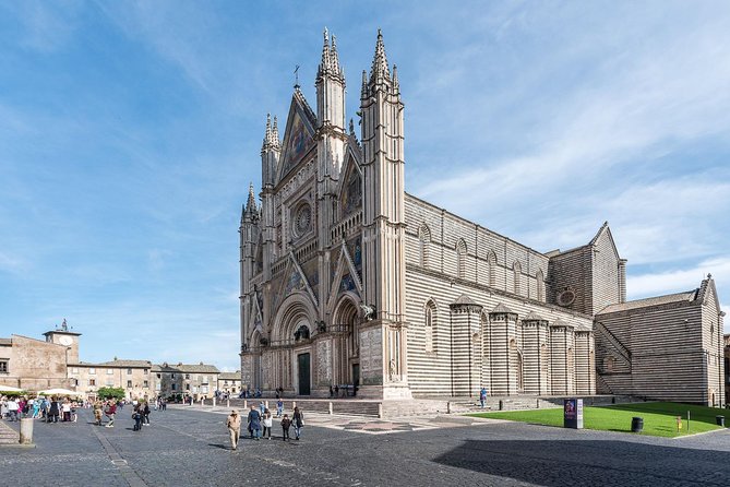 Private Day Trip From Rome to Orvieto and Civita Di Bagnoregio