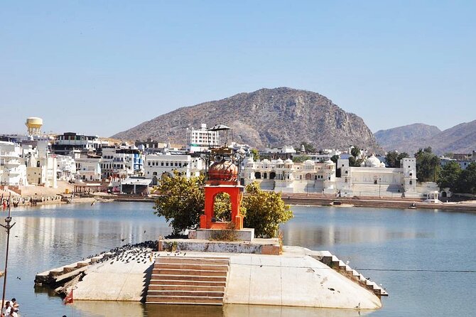 Private Day Trip From Udaipur to Jaipur With Pushkar Visit