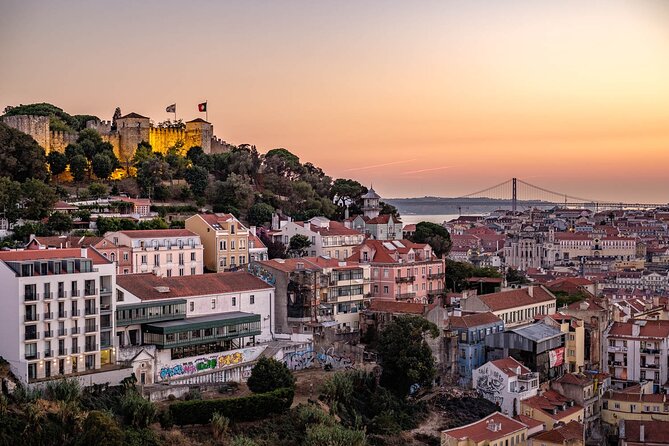 Private Discover Lisbon With a Photographer - Afternoon Edition