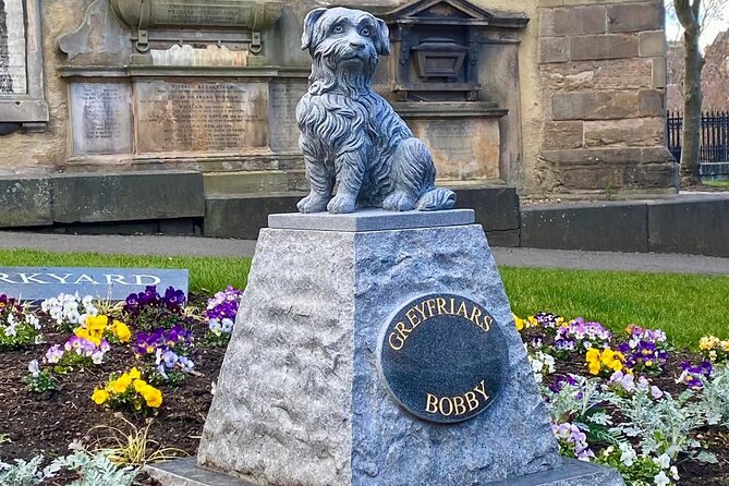 Private Edinburgh City 4 Hour Guided Tour in a Luxury Levc Txe