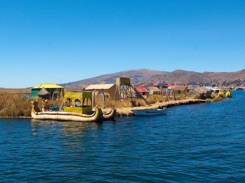 Private Excursion to the Uros Islands by Traditional Boat