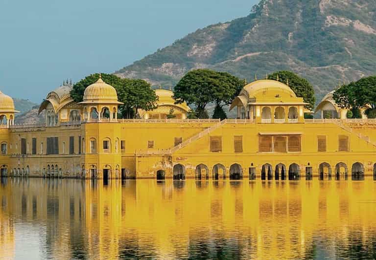 Private Full Day City Tour of Jaipur by Car