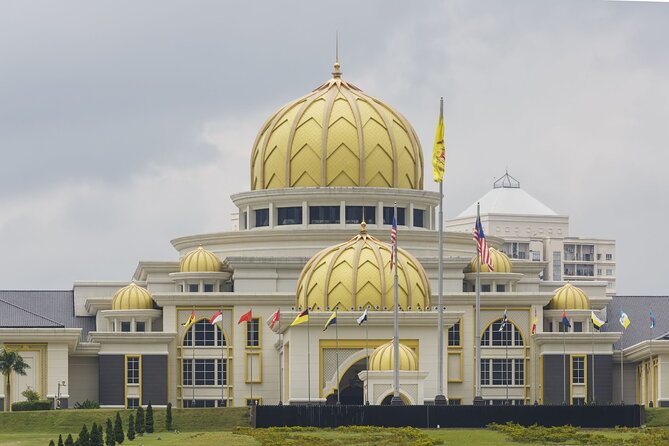 Private Full-Day Tour Includes Petronas Twin Towers & Batu Caves