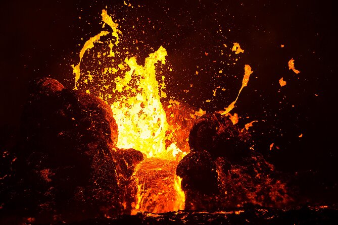 Private Full-Day Tour to Geldingadalir Active Volcano From Reykjavik