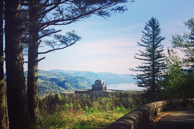 Private Group Tour up to 11 of Columbia River Gorge & Waterfalls From Portland
