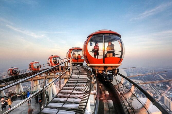 Private Guangzhou Night Tour With Canton Tower and Pearl River VIP Class Cruise - Canton Tower Visit