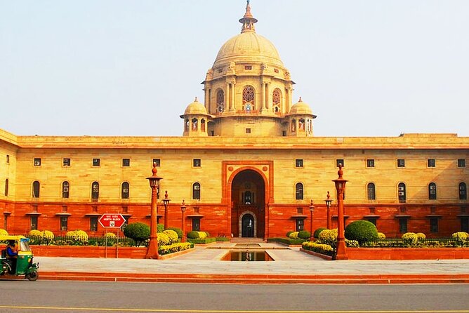 Private Guided City Tour in Old and New Delhi