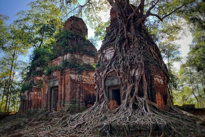 Private Guided Full-Day Tour to Koh Ker Temple With Pickup