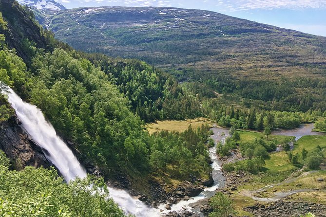 PRIVATE GUIDED TOUR: Folgefonna Glacier Roundtrip From Bergen, 8 Hours