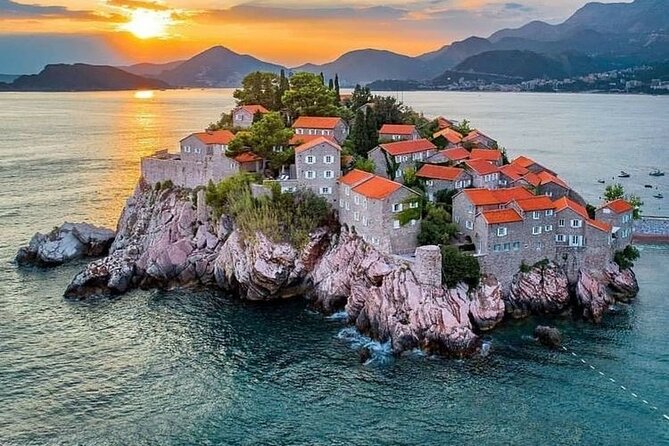 Private Guided Tour in Budva Sveti Stefan