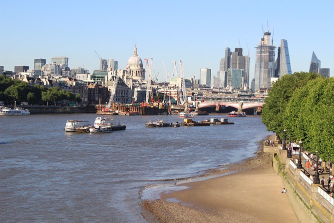 Private Guided Walking Tour in London - Inclusions