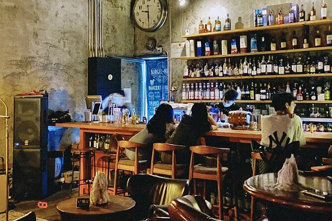 Private Guided Walking Tour in the Hidden Bars of Hutong, Beijing