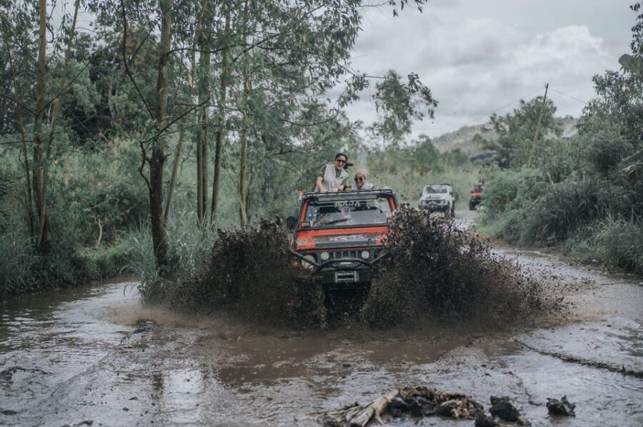 Private Jeep 4x4 And Black Lava - Tour Overview