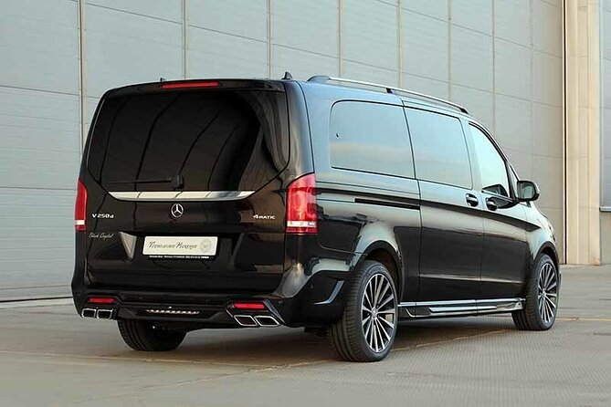 Private Luxury Van Departure From Copenhagen to Copenhagen Port