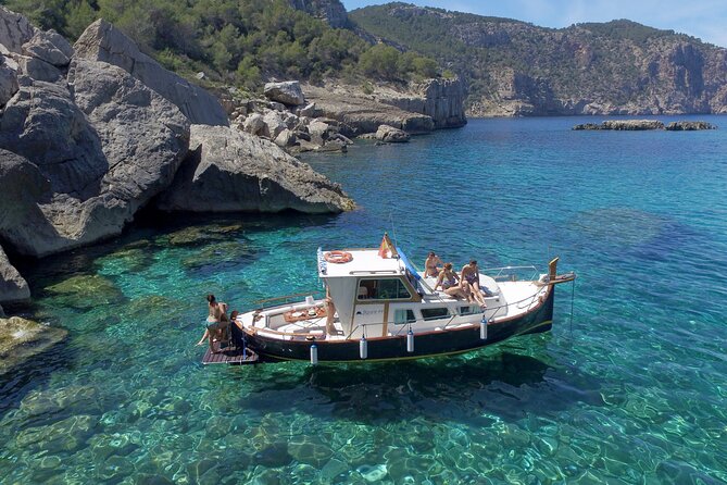 Private Mediterranean Classic Boat With Paddle Boards+Snorkelling