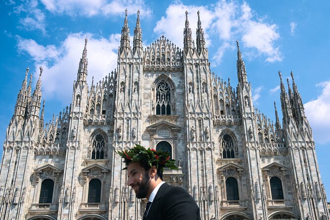 Private Milan Street Photography Walking Tour With an Artist