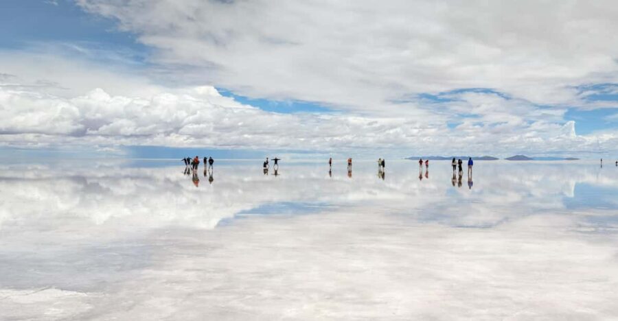 Private Multi-Day Tour To Salar De Uyuni And Laguna Colorada