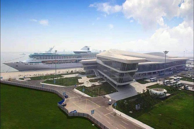 Private One Way Transfer Betwwen Tianjin Port and Beijing By English Driver