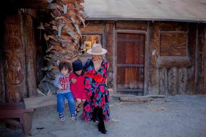 Private Photo Session With a Local Photographer in Palm Springs