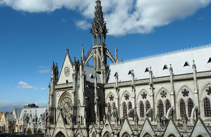 Private Quito City Tour and Middle of the World Full Day