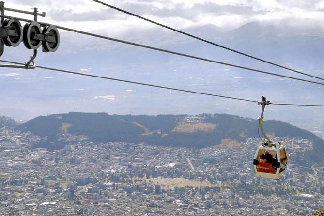 Private Quito City Tour With Teleférico and Horse Ride in Pichincha Volcano